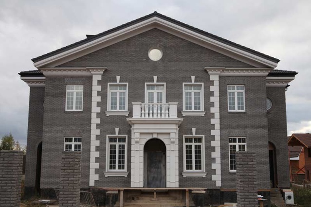 Фасад загородного дома. Архитектор Евгений Кашов