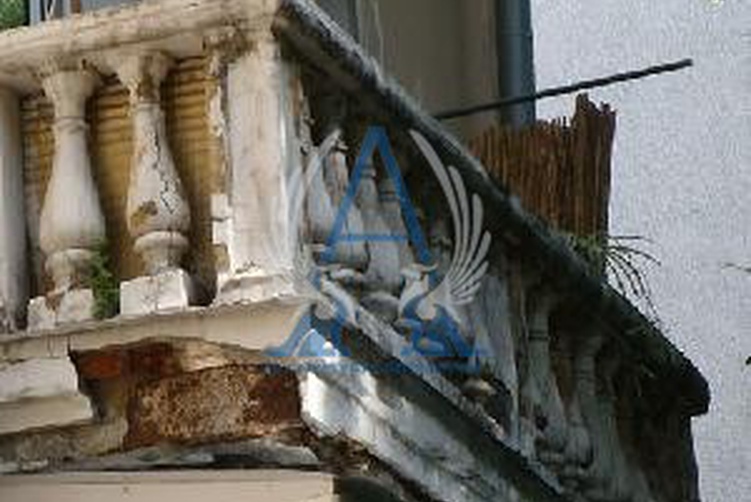 Компанией «Архитектура Благополучия» завершены работы по реставрации декоративного ограждения балконов дома № 23 на улице Поварской.