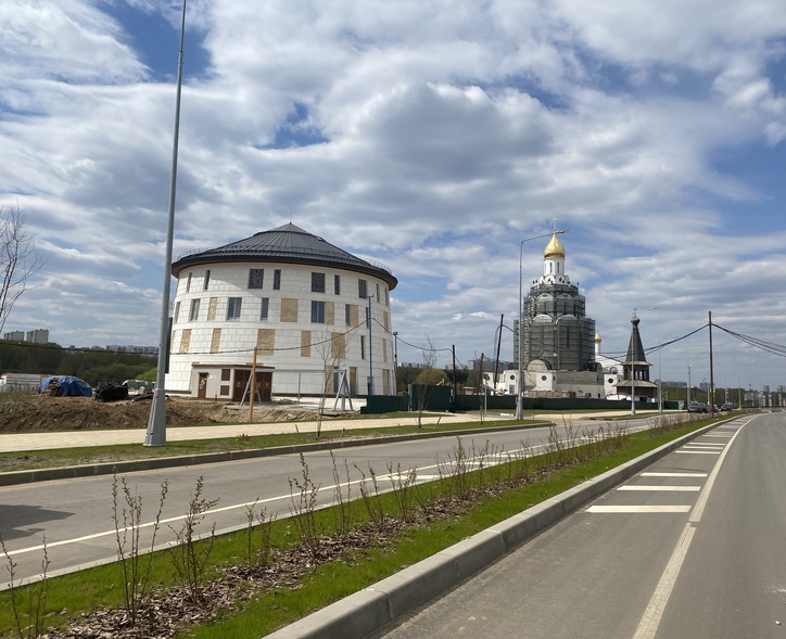 Храм святого равноапостольного князя Владимира с Духовно-культурным центром