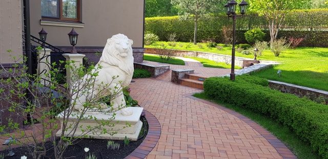 МАФ - скульптура льва