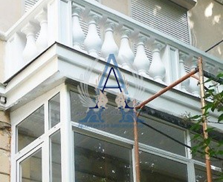 Реставрация декоративного ограждения балконов дома № 23 на улице Поварской