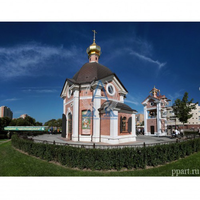 Звонница Серафимо - Саровской церкви г.Щелково. Белокаменный цоколь: материал - стеклофибробетон