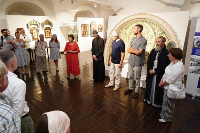 Открытие выставки современного христианского искусства